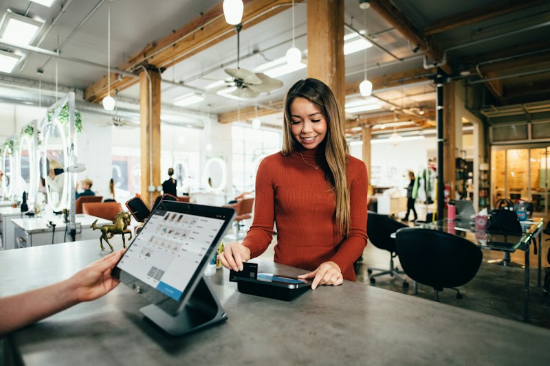 E-Commerce & Digital Marketplaces